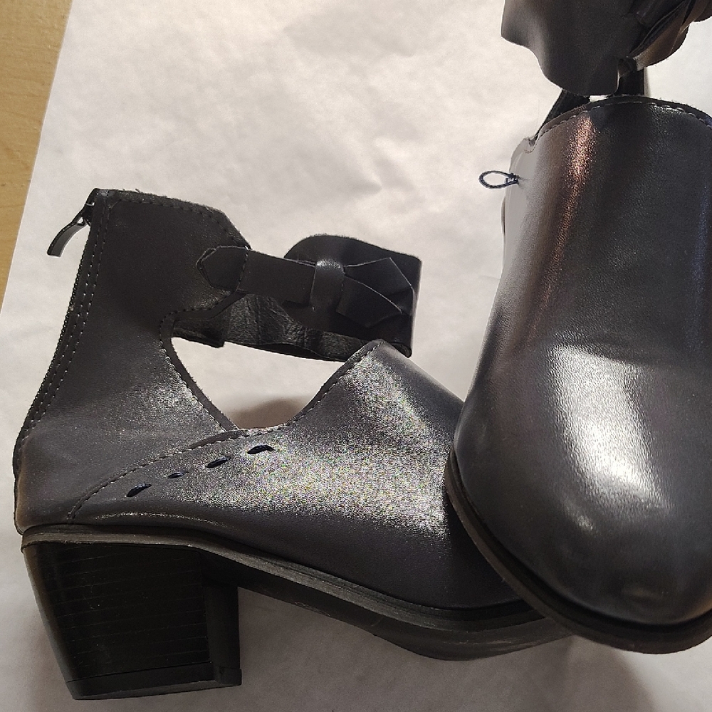 City Chic Metallic Gray Women's Heels